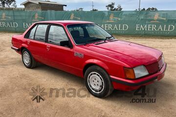 1982 HOLDEN COMMODORE VH SS SEDAN