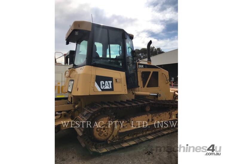 caption CAT D6KXL Track Type Tractors