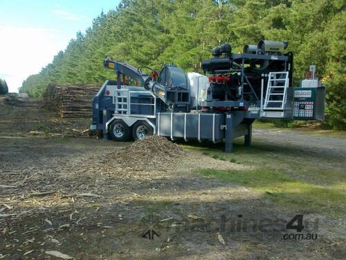 Mobile Log Chipper - 1000HP, Low Hours, High-Performance Processing