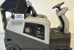 Nilfisk SW5500 rider high-dump LPG sweeper