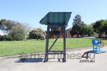 Large Vibrating Vibratory Tray Feeder - 2.2m High Discharge