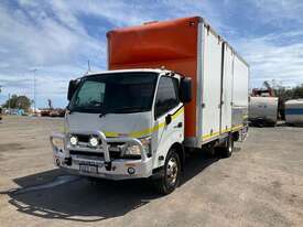 2015 Hino 300 921 Mobile Tyre Truck - picture1' - Click to enlarge