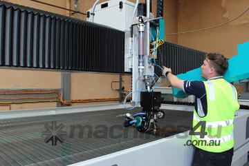 PERFORMATEC - Waterjet Cutter (Flow Mach 500 - 2m x 2m - Heavy Duty)