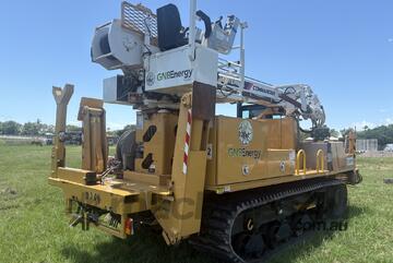 Crane borer on a tracked carrier