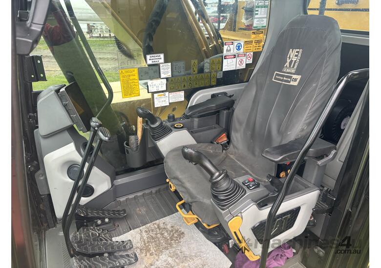 caption 2017 Caterpillar 323 Next Gen Tracked Excavator