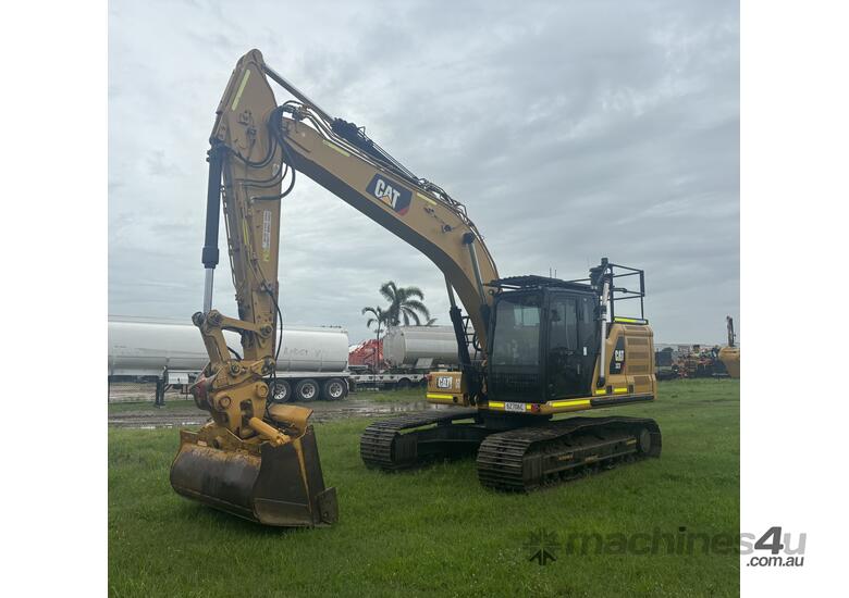 caption 2017 Caterpillar 323 Next Gen Tracked Excavator