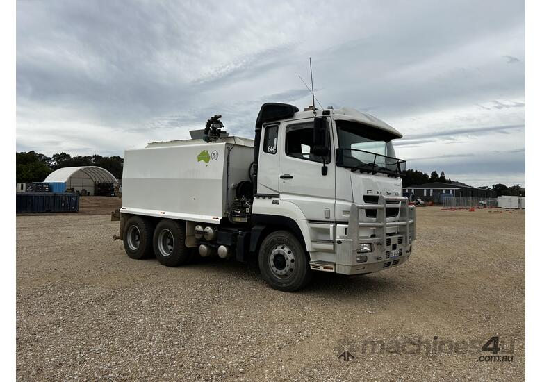Fuso Watercart - 13,000lt 