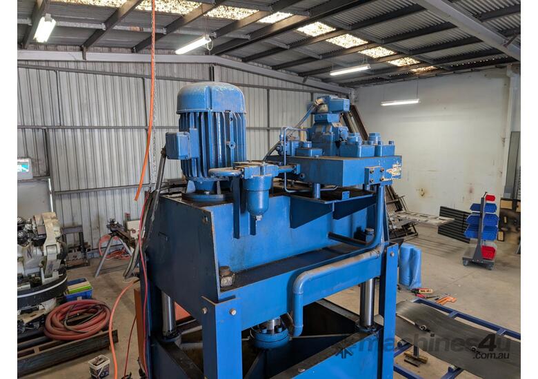 caption 4 Column 50 Tonne Hydraulic Press