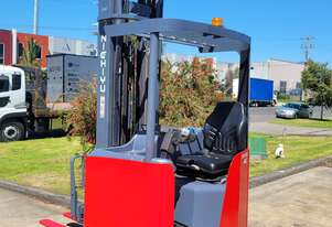 Nichiyu FBRF14-70B-750MSF Moving Mast Forklift | 1.4 Tonne | 7.5m Lift | New Battery
