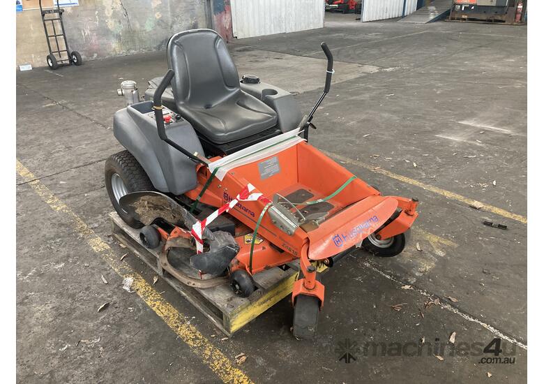 caption Husqvarna CZ4818 Zero Turn Ride On Mower