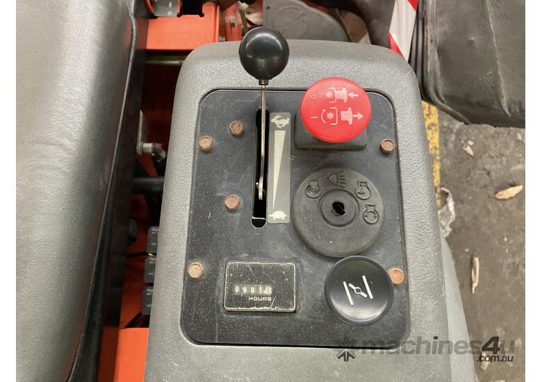 caption Husqvarna CZ4818 Zero Turn Ride On Mower