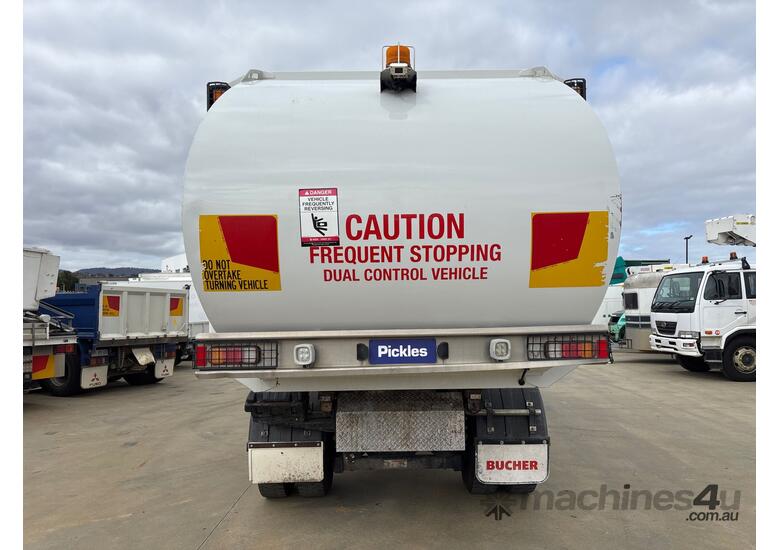 2014 Iveco ACCO 2350 Side Loading Garbage Compactor