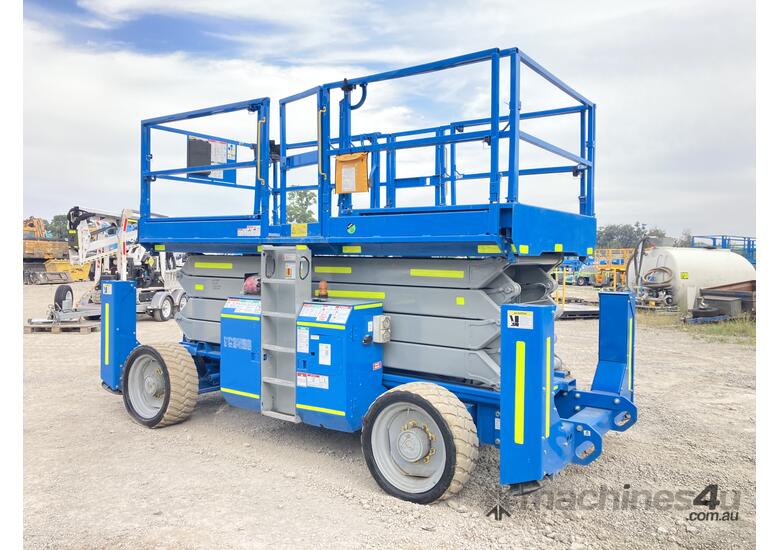 caption 2005 Genie GS-4390 Diesel Scissor Lift