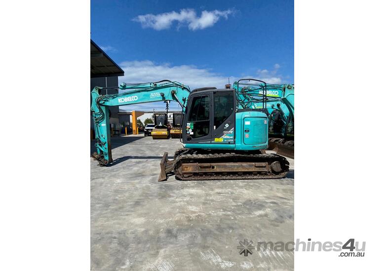 caption 2018 Kobelco Sk135sr-3
