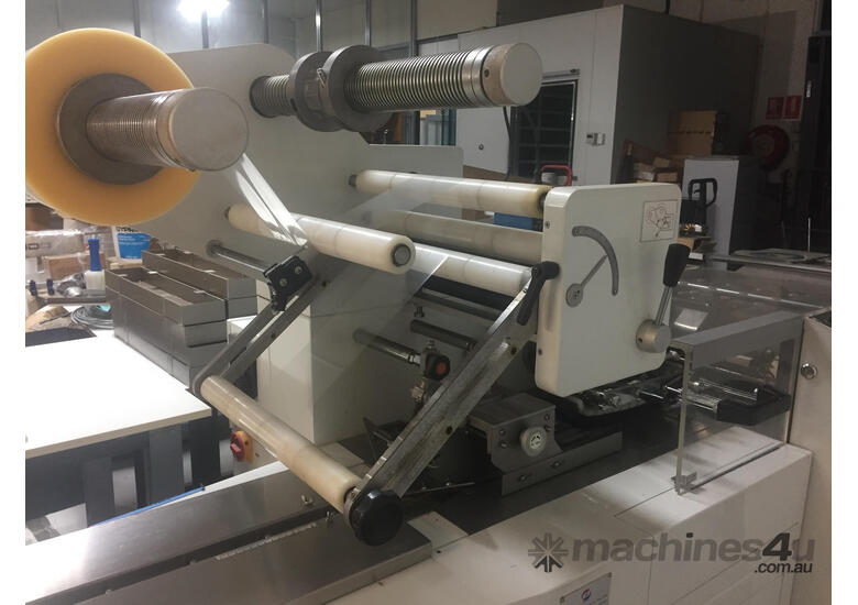 caption HERSONBER Horizontal Flow Wrapping Machine