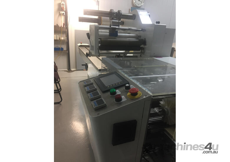 caption HERSONBER Horizontal Flow Wrapping Machine