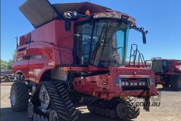 Case IH 2016   8240 Combine