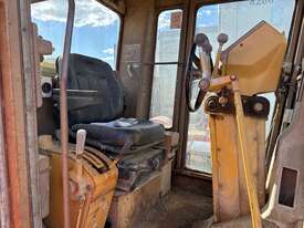 Caterpillar 12G Grader - picture1' - Click to enlarge