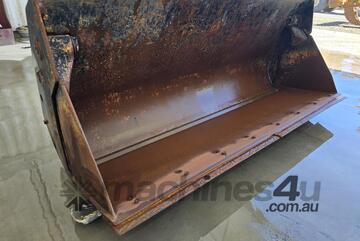 Caterpillar   4 in 1 bucket