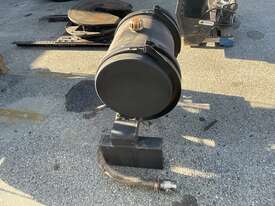 Oil Tank Tray Attachment - picture0' - Click to enlarge