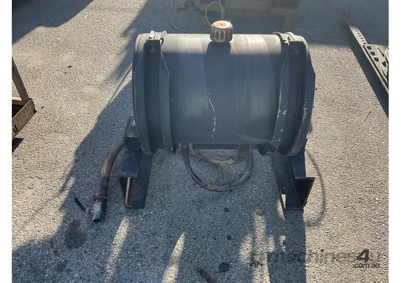 caption Oil Tank Tray Attachment