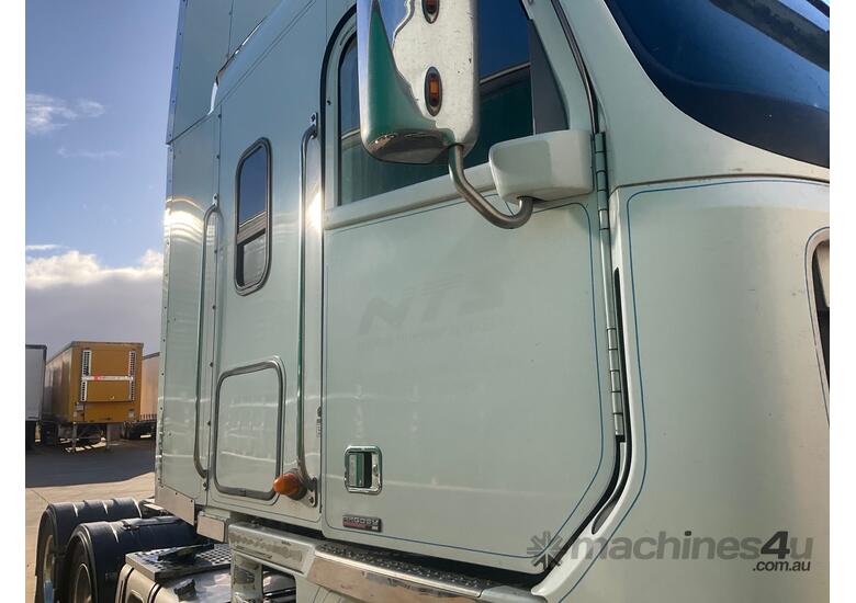 caption 2014 Freightliner Argosy FLH Prime Mover