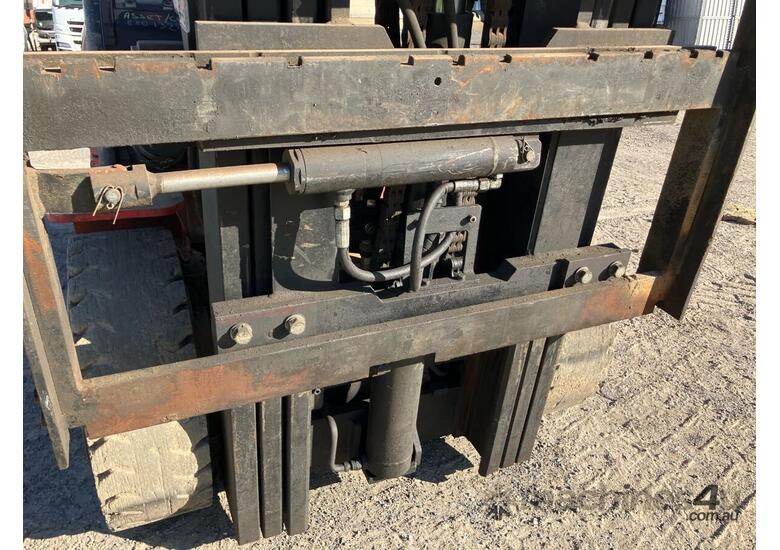 caption 2021 Forkforce FLDAXT25-01Y2ZS 3 Stage Forklift Truck