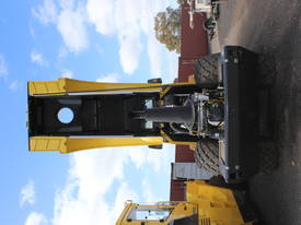 BOMAG BW219DH-4 VIBRATING SMOOTH ROLLER - picture1' - Click to enlarge