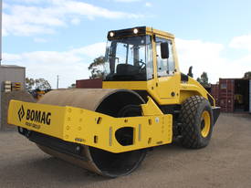 BOMAG BW219DH-4 VIBRATING SMOOTH ROLLER - picture0' - Click to enlarge