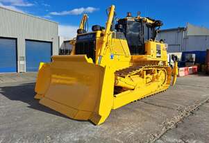 Komatsu 2018   D85EXi_18