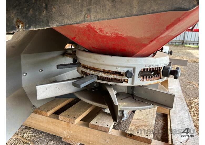caption Vicon Rota Flow Spreader