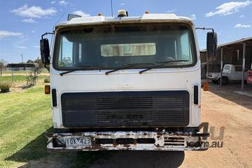 INTERNATIONAL ACCO 1995   2350E INTERNATIONAL ACCO 1995   2350E