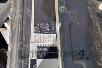 Scania 2009   P380 Prime Mover