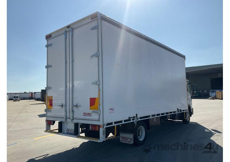 2023 Isuzu FRR 110-240 Curtainsider