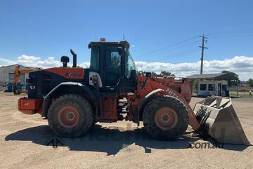 Hitachi ZW180-5B Articulated Wheel Loader