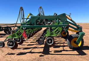 Boss NX 25 Disc Seeder Seeding/Planting Equip