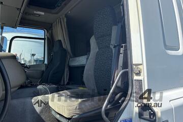 2010 DAF CF 7585 Prime Mover Sleeper Cab