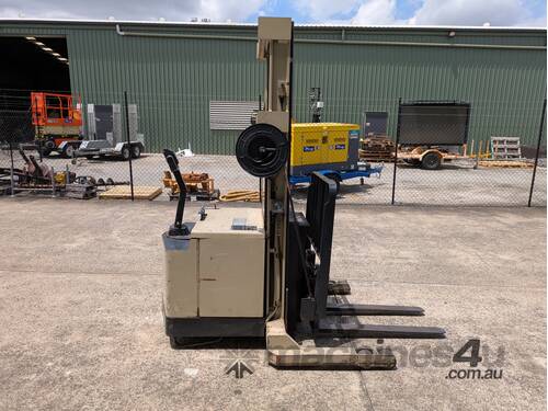 Crown 1.8T Walkie Reach | 3.8M Lift Height