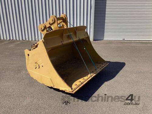 1,800mm tilt bucket Suit 20T