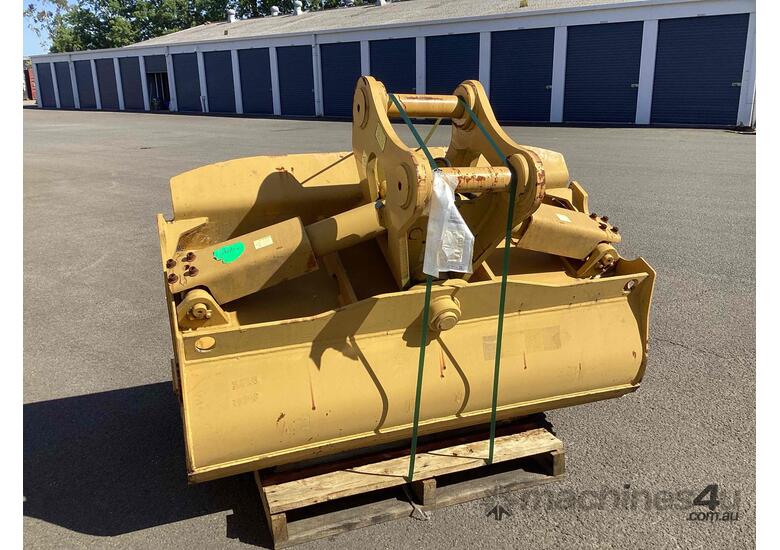 1,800mm tilt bucket Suit 20T
