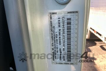 Hino 2022   300 616 Tow Truck