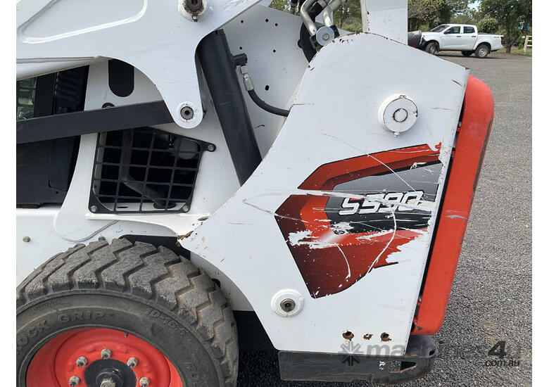 2021 Bobcat S590 Wheeled Skid Steer