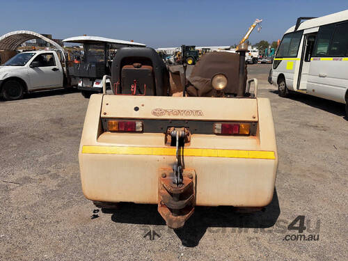 2019 Toyota 02-2TD20 Tow Tractor