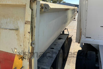 2014 Howard Porter HP-TRI470 Tri Axle End Tipping Trailer