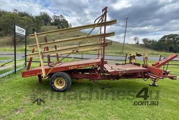 New Holland   1012 Bale Wagon