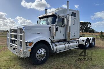 2005 INTERNATIONAL EAGLE 9900I