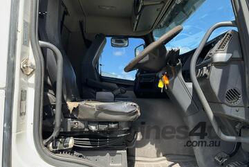 Volvo 2003   FM420 Prime Mover