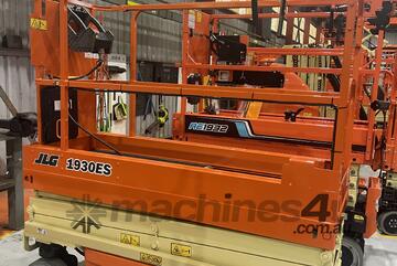   JLG 19ft electric scissor lift 1930ES recertified and painted