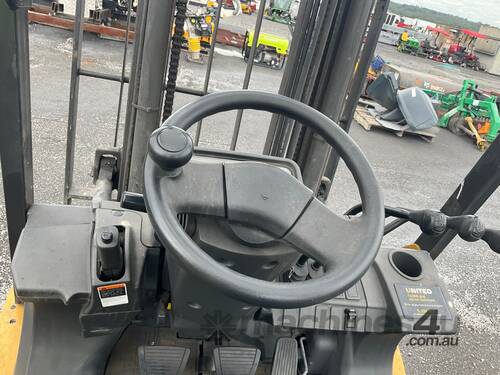 2023 Caterpillar DP25NT Forklift