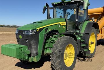 John Deere 2023   8R250